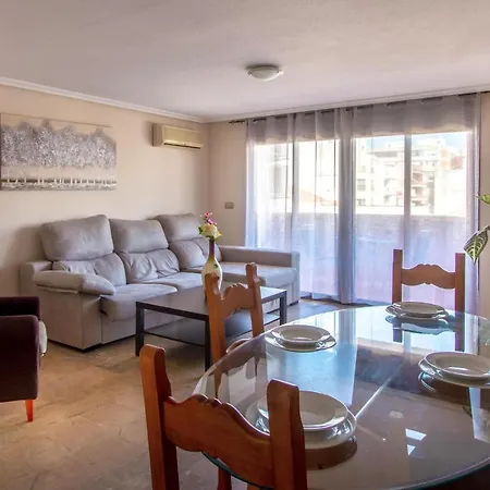 3 Bedroom Gorgeous In Апартаменти *