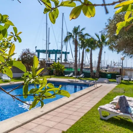 3 Bedroom Gorgeous In Апартаменти *